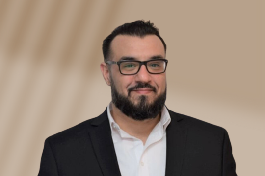 Alan Mikhail